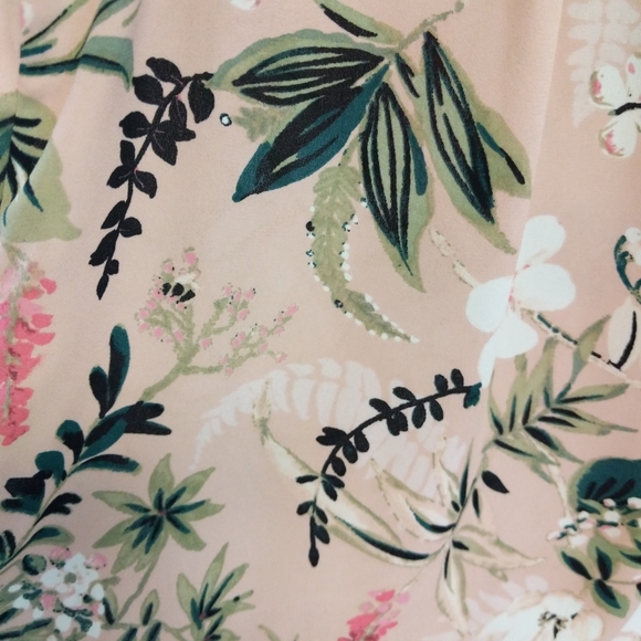 Kate Spade Botanical Ruffle Shell Top - Picture 2 of 8